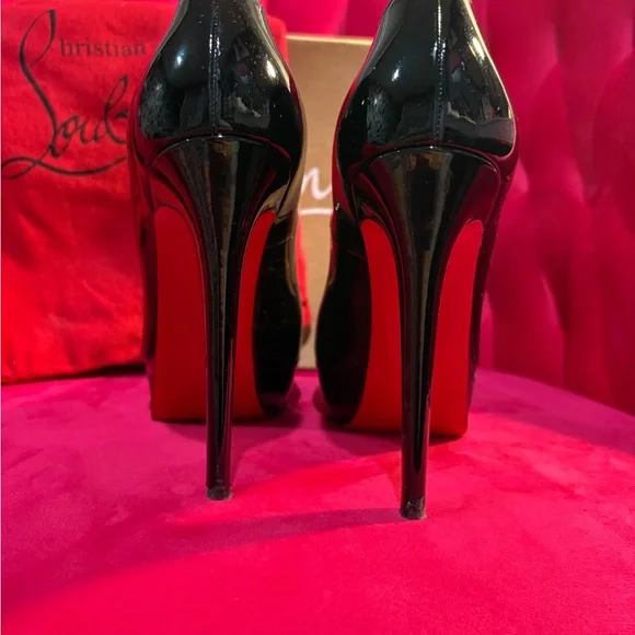 Christian Louboutin Black Patent Leather Bianca 140 Pumps